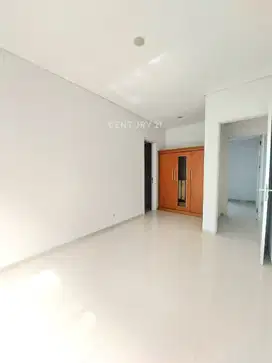 Rumah Siap Huni Minimalis Modern Di Kebayoran Bintaro  7920