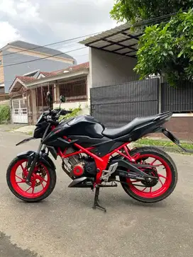 Honda CB150R Streetfire Special Edition