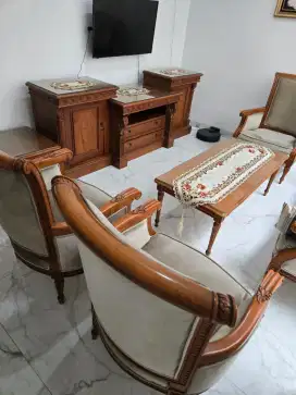 Sale Jual Cepat Set Sofa dan Furniture Ruang Tamu Bahan Kayu Jati
