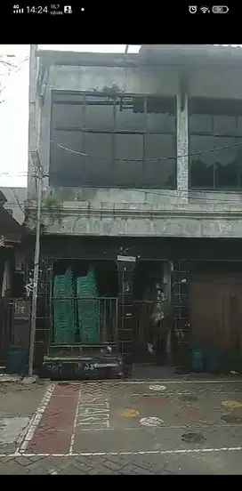 Cepat Jual Murah Rumah 2 Lantai di Perumnas Karawaci, Strategis, Ramai