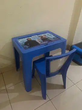Meja kursi belajar anak bonus papan tulis