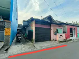 Rumah Hitung Tanah 204m² Lokasi Strategis Tengah Kota Solo