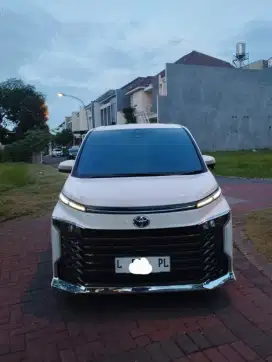 Toyota Voxy 2022 facelift tss