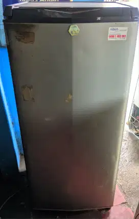 Kulkas 1 pintu merk Aqua
