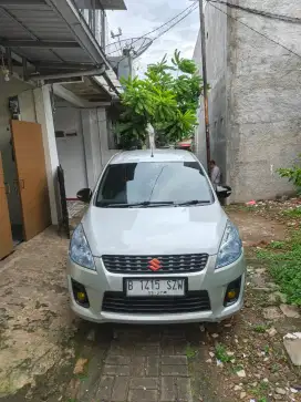 Ertiga GL 2012 MT