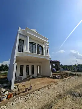 Rumah Mewah 2 Lantai Bernuansa Eropa Lokasi Strategis di Selatan BSD