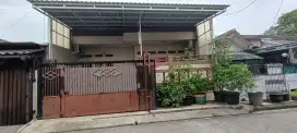 Disewakan rumah lokasi startegis