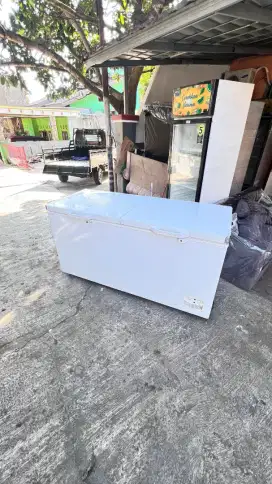 FREZEER BOX 600 LITER SECOND