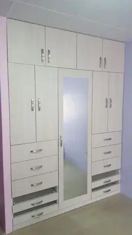 ALmari pakaian,wardrobe,desain kamar tidur, lemari pakaian full plafon
