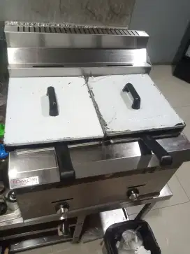 Dijual deep fryer