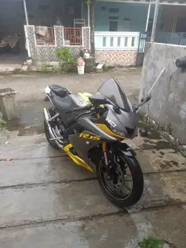 Yamaha R15 V3 2019 MT