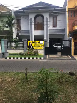 DIJUAL RUMAH Full Furnish Babatan Pratama Wiyung Surabaya