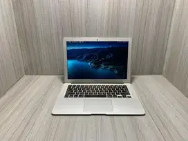 MacBook 13 Inch 2015 8/256