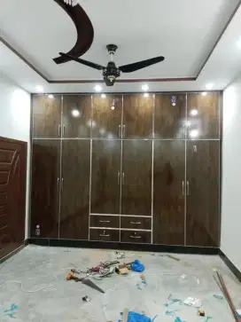 ALmari pakaian,wardrobe,desain kamar tidur, lemari pakaian full plafon