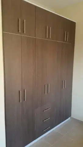 ALmari pakaian,wardrobe,desain kamar tidur, lemari pakaian full plafon