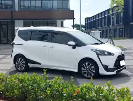 Toyota Sienta Q AT th 2017