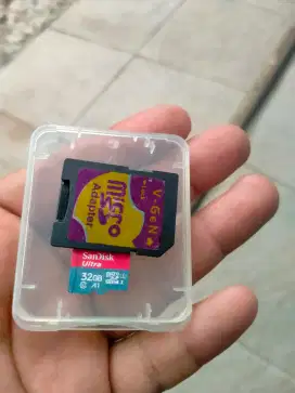 SD card 4 GB, 16 gb dan micro SD 32 gb