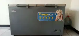 Freezer Modena MD 45 Chest 400 Liter