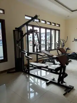 Dijual 1 set alat gym merk berwyn