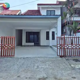 Dijual cepat rumah cantik diperumahan Limus Pratama regency