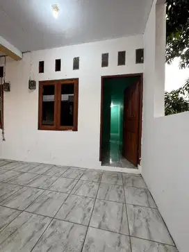Dikontrakan petakan jatibening baru