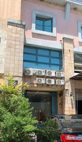 Pusat Kota Surabaya‼️Ruko Jalan Tidar