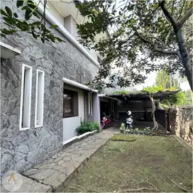 rumah di antapani mewah posisi hook siap huni