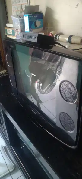 JUAL TV SAMSUNG ukuran 21 in layar datar