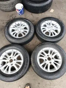 Velg original OEM Daihatsu Xenia sporty ring 14 4x114,3 ban 185/70R14