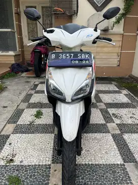 VARIO 110 FI PLAT B 2014