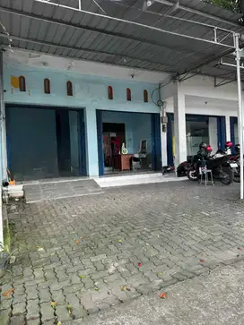 Disewakan Ruko di Jl Abdulrahman Saleh - Semarang