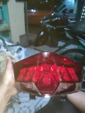LAMPU BELAKANG VARIO 125 ORI
