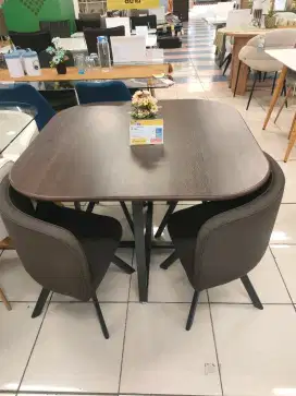 ALEXA MEJA MAKAN MINIMALIS WOOD FABRIC bisa dicicil tanpa kartu kredit