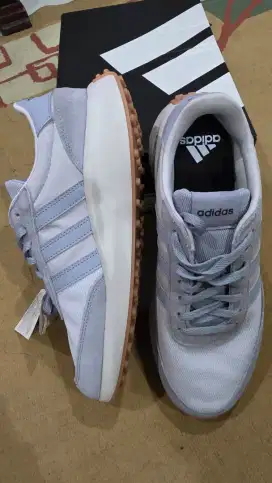 ADIDAS RUN 70S ID1874 NEW!