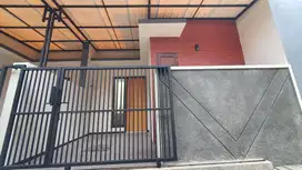 MURAH‼️2Jual rumah baru gress siap huni karang empat sby timur
