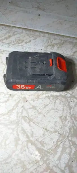 Baterai Bor cordless 36VF bekas