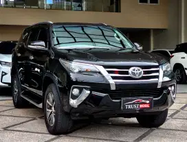 KM 60 RB ANTIK!! TOYOTA FORTUNER 2.4 VRZ DIESEL AUTOMATIC 2016 BLACK