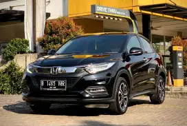 Honda HRV SE Tahun 2021 Hitam Good Condition
