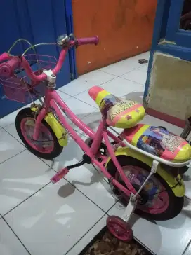 Sepeda mini ukuran 12 , merk Atlantis dan sepeda BMX merk exotic
