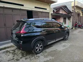 Mitsubishi Xpander Cross Matic AT Tahun 2019 Hitam , 2020