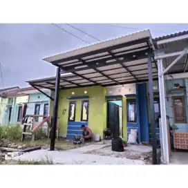 Kanopi baja ringan