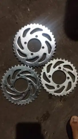 Gear belakang suzuki rc80/rc100/smash/shogun