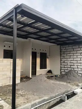Kanopi baja ringan