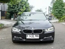 BMW 320i Sport F30 AT 2014
