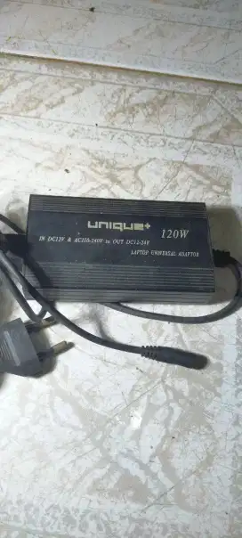 Laptop universal adaptor