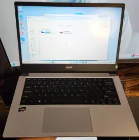 LAPTOP ACER RYZEN 5 3500U RAM 8GB/SSD 256GB