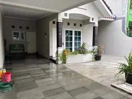 DIJUAL! RUMAH CANTIK 1 LANTAI SHM DI KAWASAN ELITE TAMAN PULO INDAH