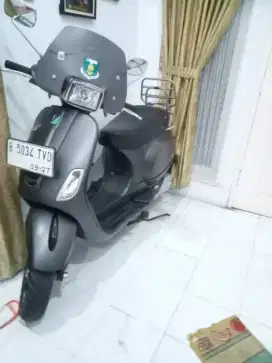Vespa S i get 125 th 2018 km 5rb low Ori ban tebus