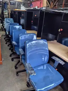 Kursi staf kantor