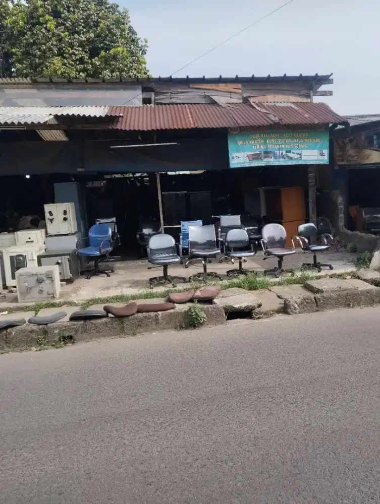 properti kantor meja dan kursi